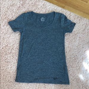 NIKE T SHIRT (workout)